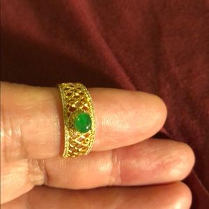 18 K yellow gold, diamonds, emperor green Ring